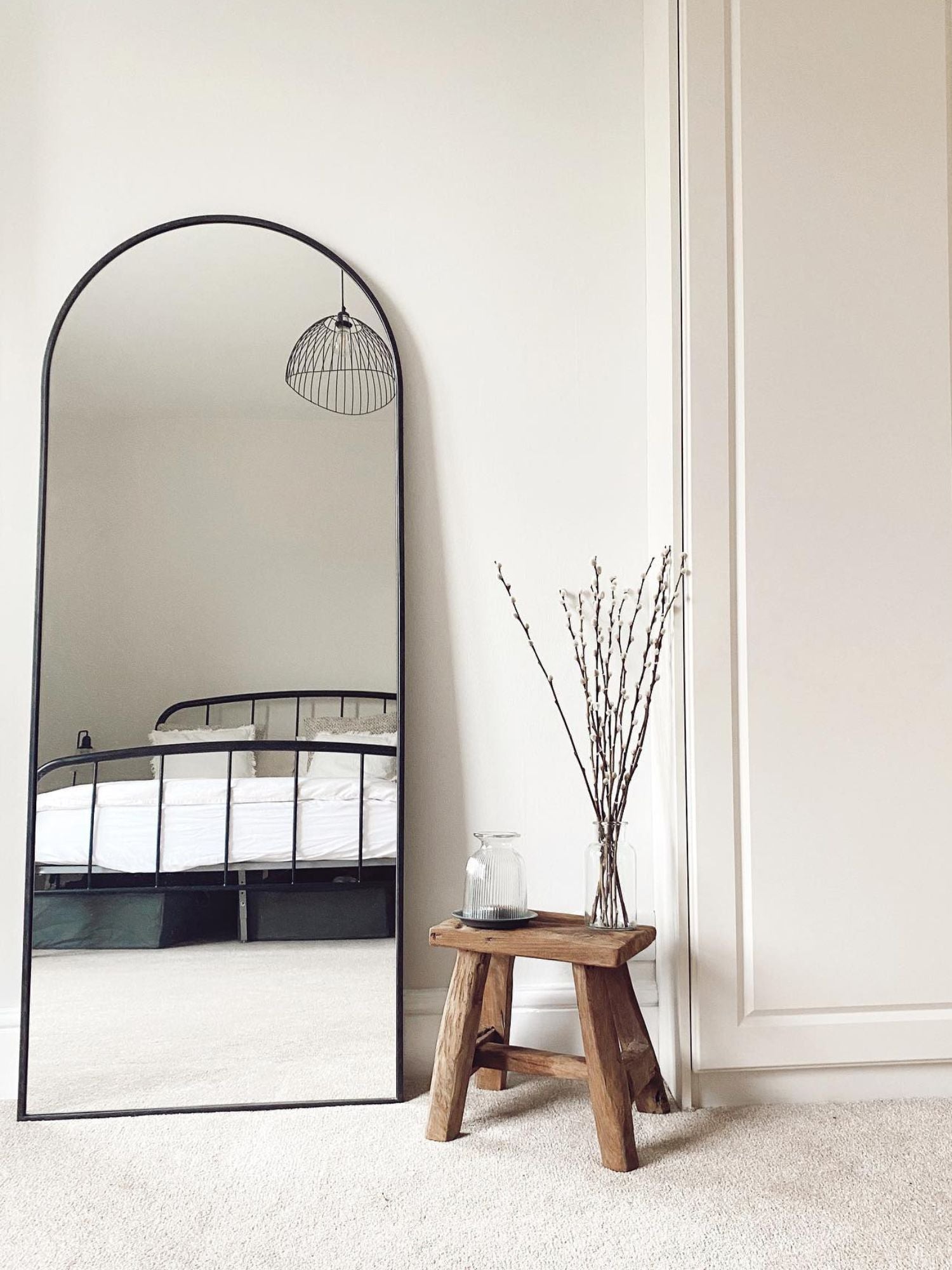 Grand miroir sur pied ovale 180x70 noir