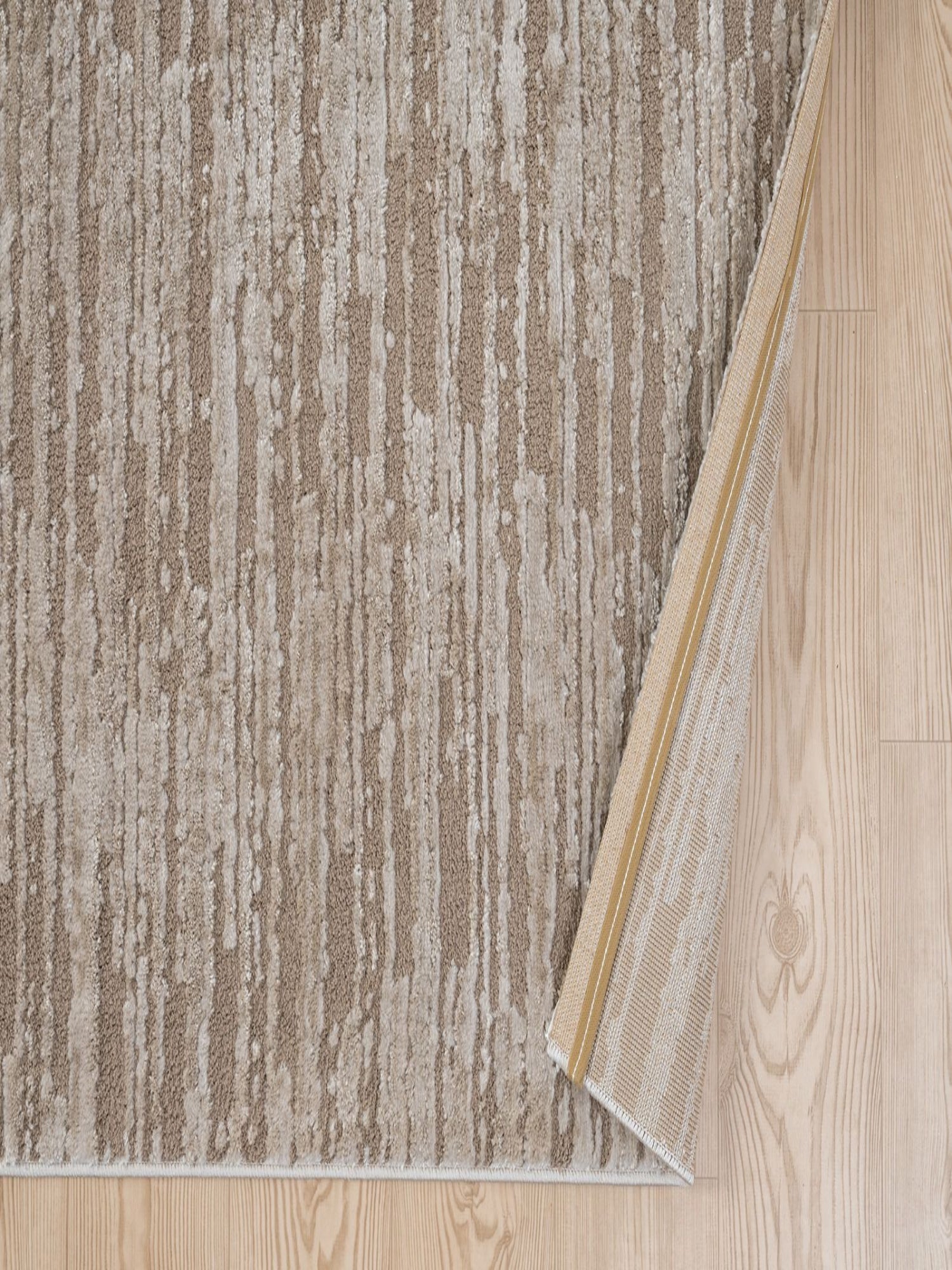 Liva – Taupe vloerkleed