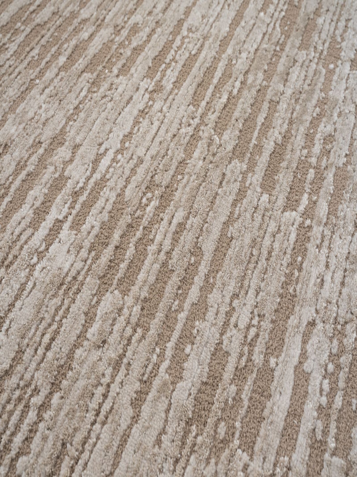 Liva – Taupe vloerkleed