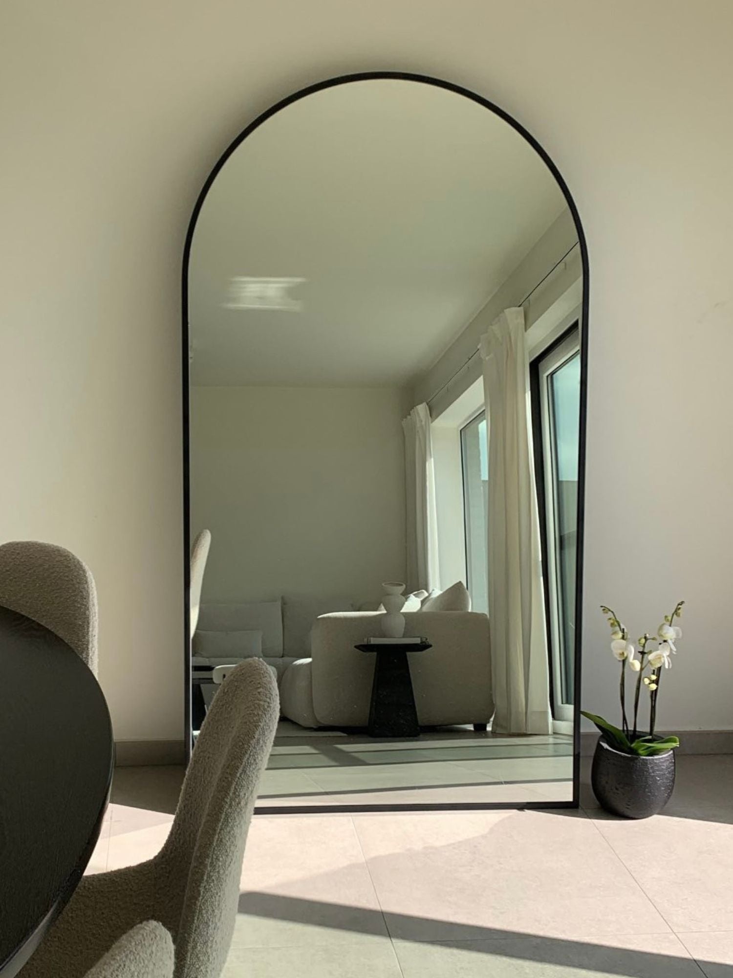 Grand miroir sur pied ovale 180x100 noir