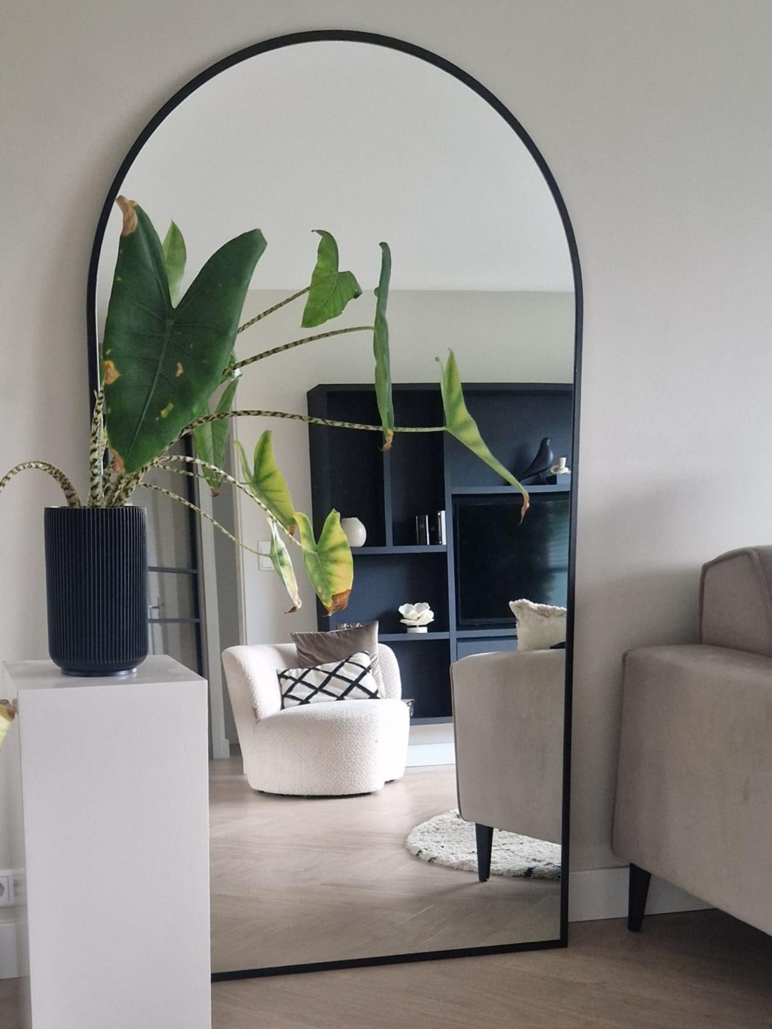Grand miroir sur pied ovale 180x100 noir