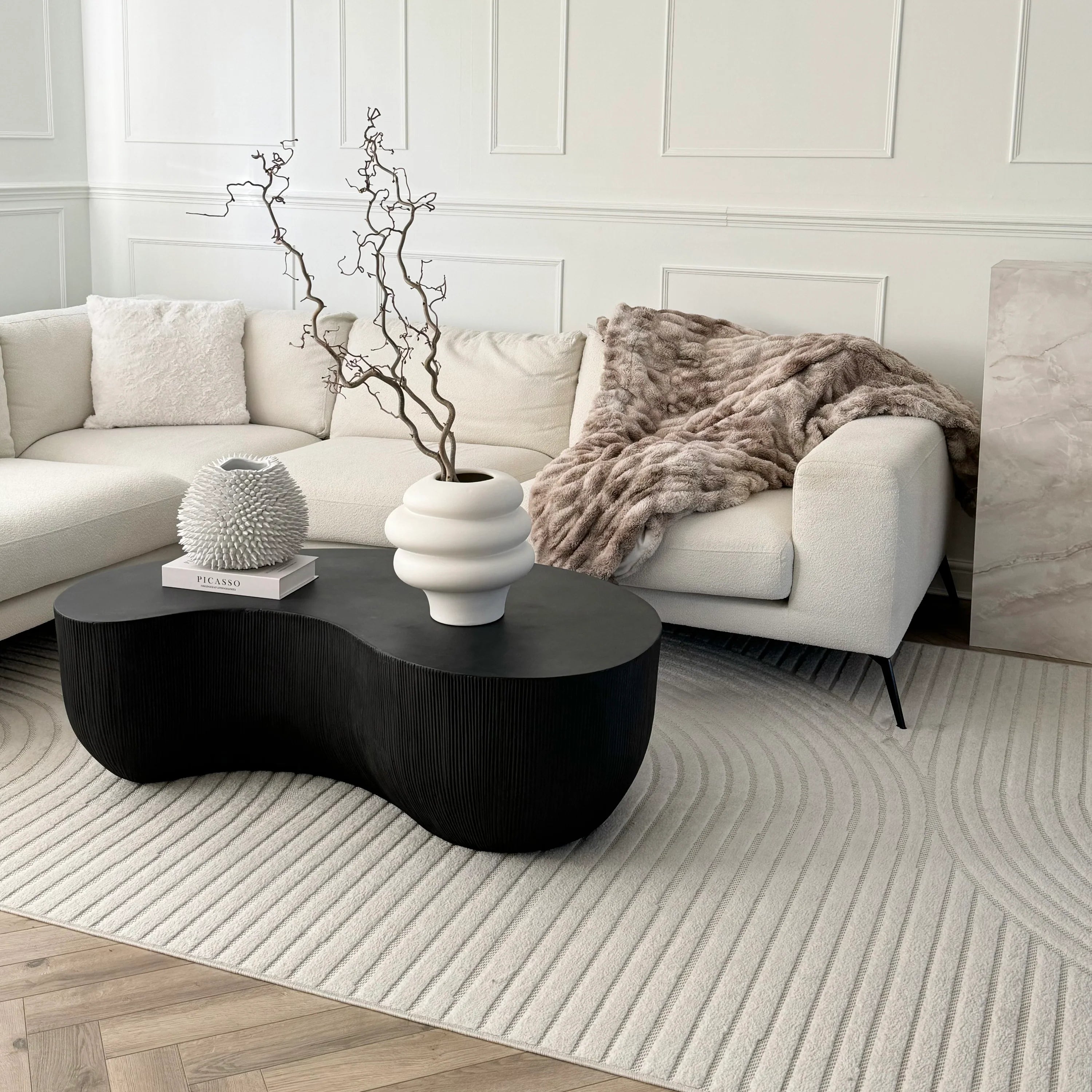 Table basse minimaliste en béton grande noire