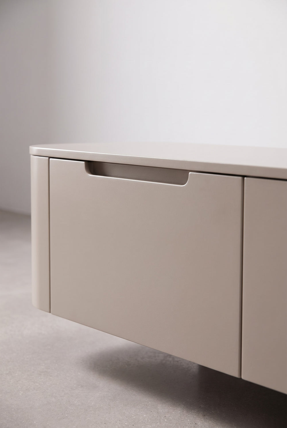 Detail van Miyoko Japandi tv-meubel taupe 270 cm, zwevend